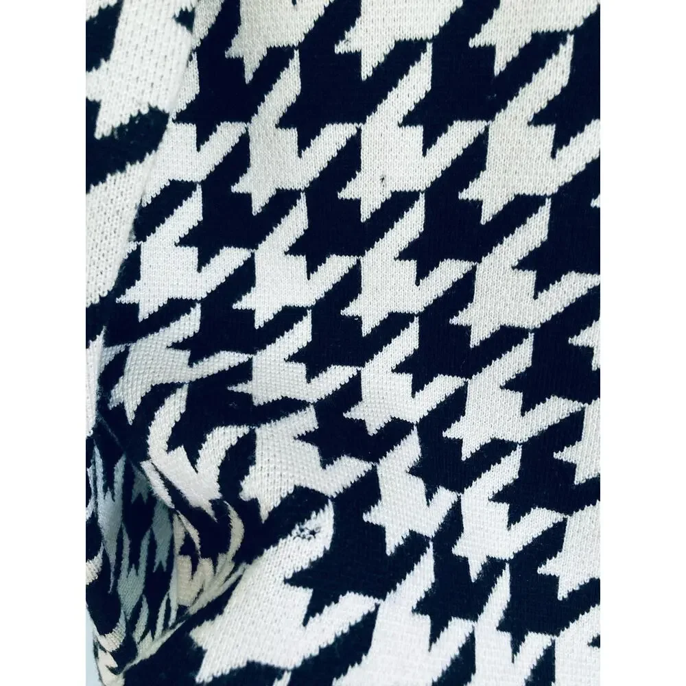 Worth New York 100% Wool Sweater Small Black and White